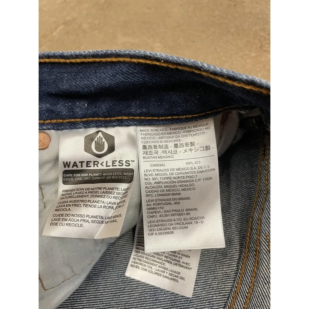 Levis 501 Jeans Mens 33x34‎ Medium Wash Blue Straight Leg Button Fly Waterless